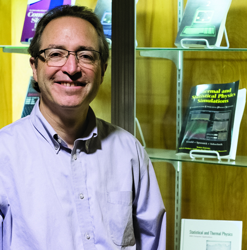 Physics Professor Honored with Teaching Award